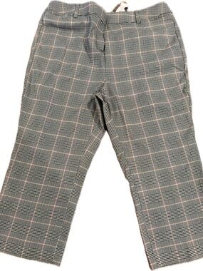 Lane Bryant Plaid Cropped Dress Pants in Gray with Pink Windowpane